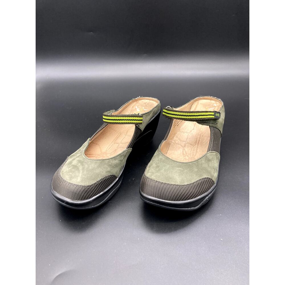 J-41 Adventure On Green Leather Mary Jane Shoes, Women's Size 9.5M/EUR 40